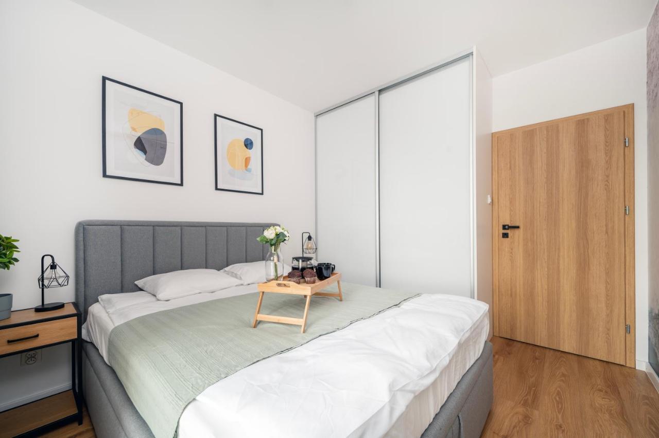 9th Floor Manufaktura With Parking By Rentujemy * Lodz (Lodz)