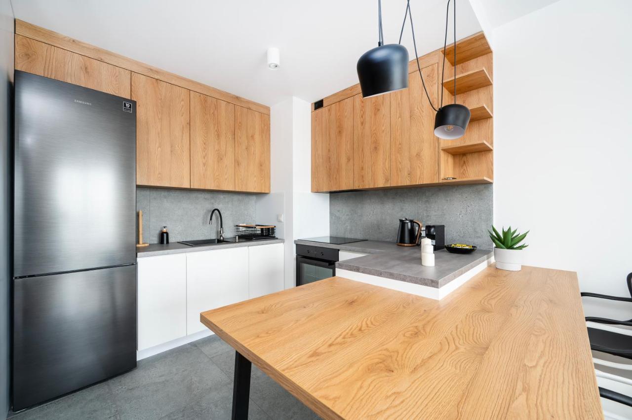 Apartment 9th Floor Manufaktura With Parking By Rentujemy